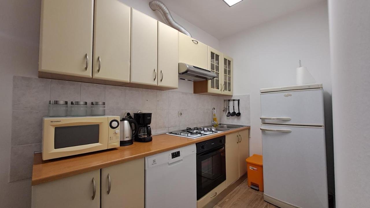 Greenline Pula Apartment Exterior foto